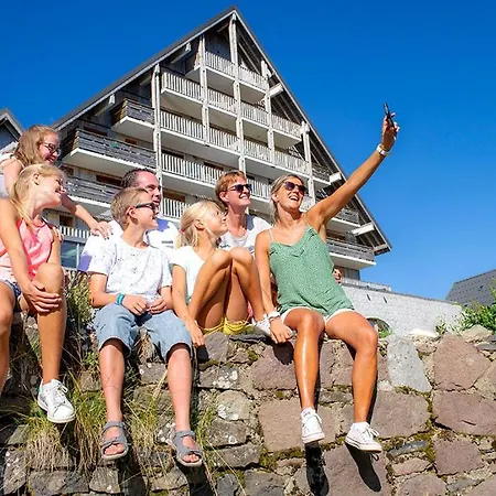 Goelia Les De Super-besse